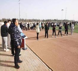 李铁军老师在作指导